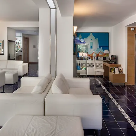 Hotel Grifo Charme & 4*