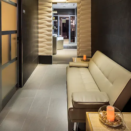 Hotel Grifo Charme & 4*