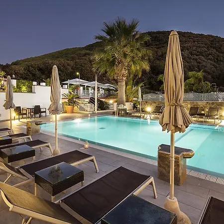 Hotel Grifo Charme &